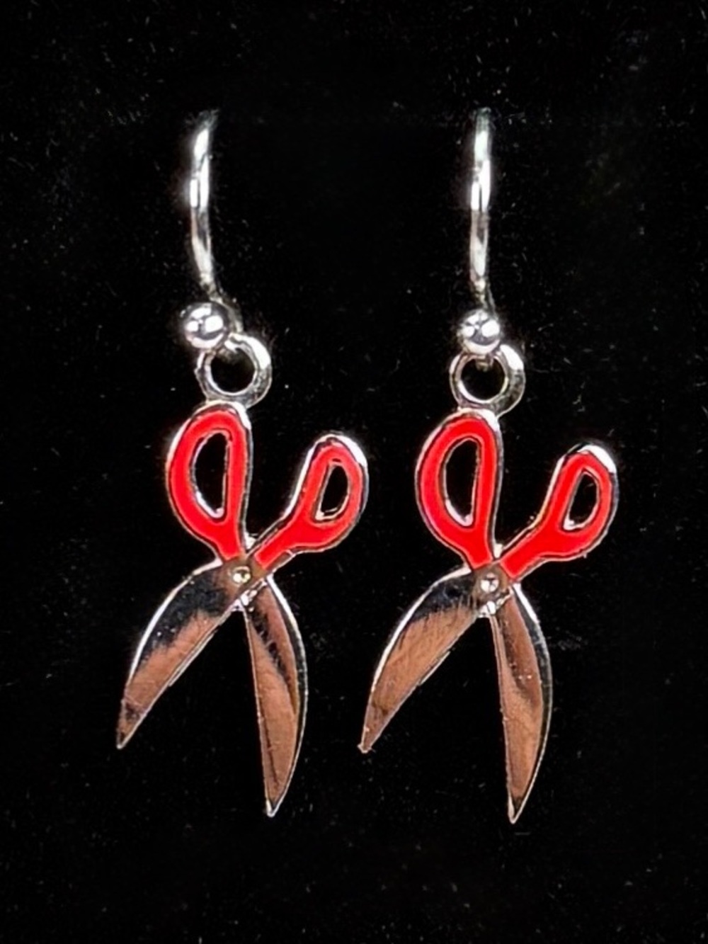 Super cute Silverton and red hairdresser scissor pierced dangle earrings